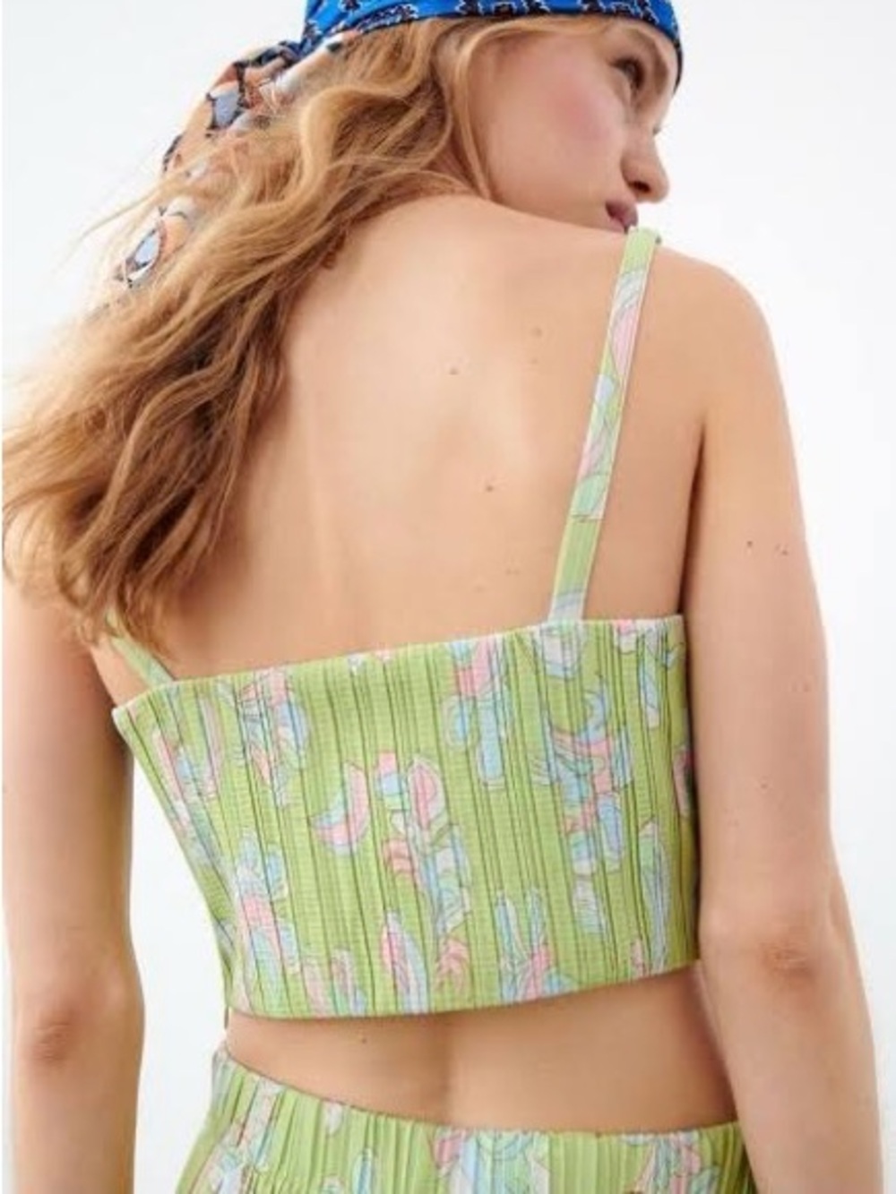 Zara Pastel Green Floral Crop Top - Picture 2 of 7